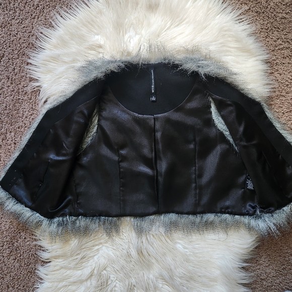 Charcoal Faux Fur Vest - Picture 3 of 3